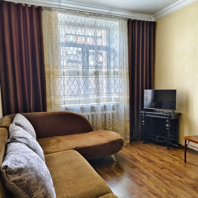 Уютная двухкомнатная квартира в историческом центре