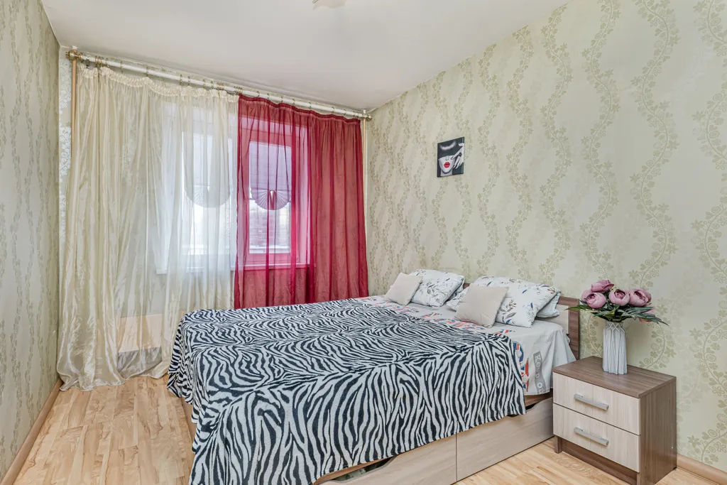 3-комнатная ближе к центру уютная большая квартира