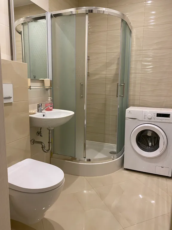 Уютная новая квартира с дизайнерским ремонтом рядом с морем