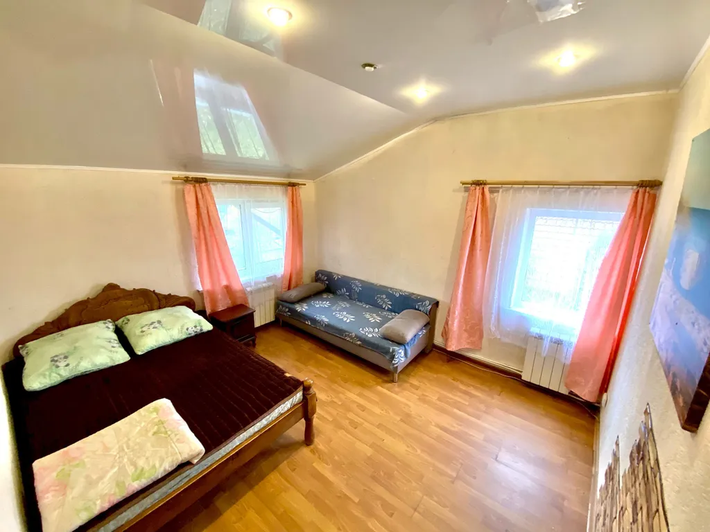 Коттедж Коттедж с сауной и бассейном — Коммунар