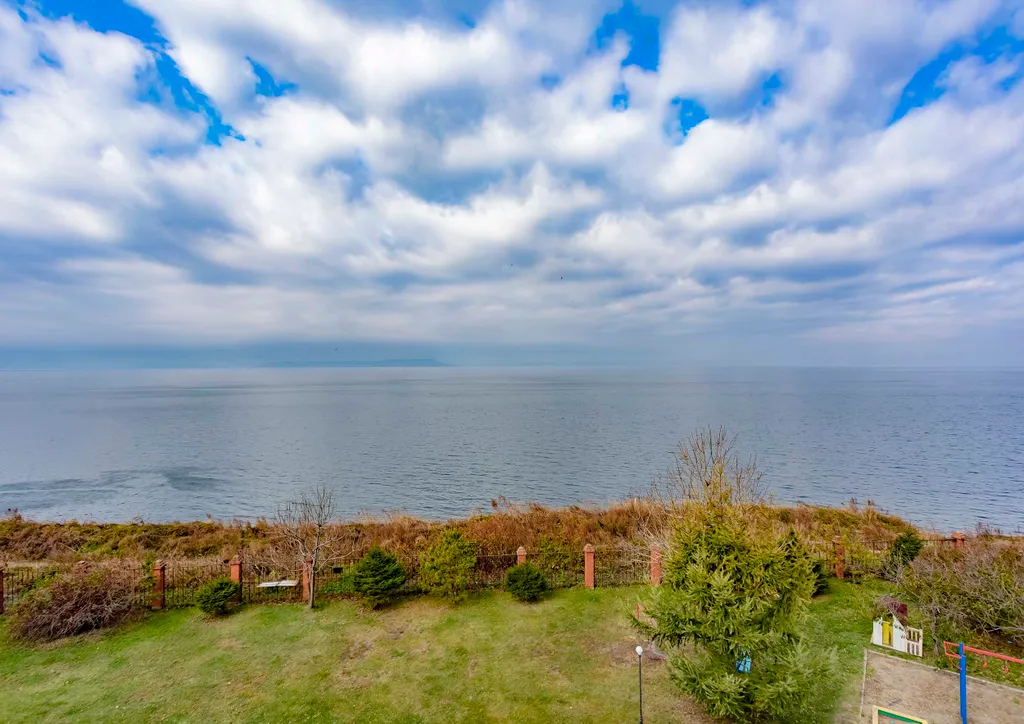 Шикарная 3-комнатная квартира с видом на море