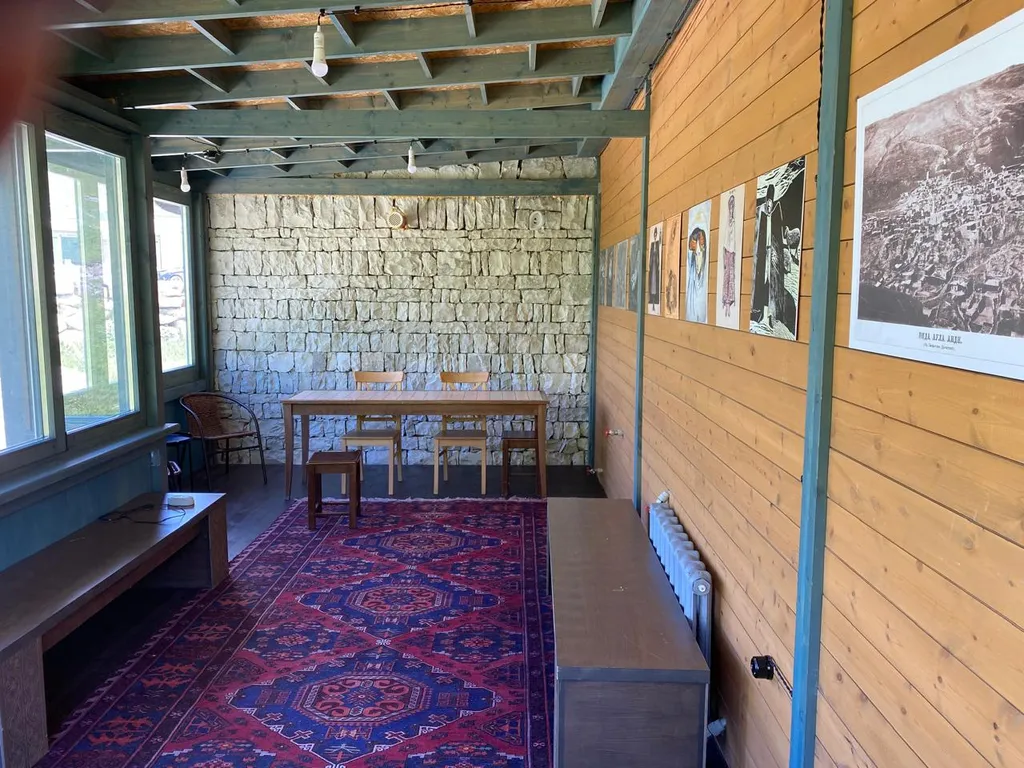 Коттедж Дом с верандой и видом на прекрасную долину - Новая веранда — Махачкала