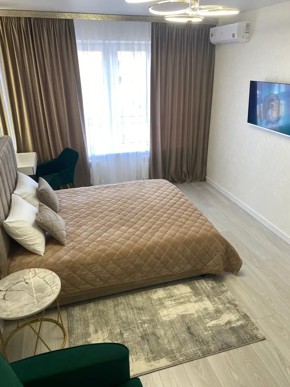 Красивая квартира на Российском