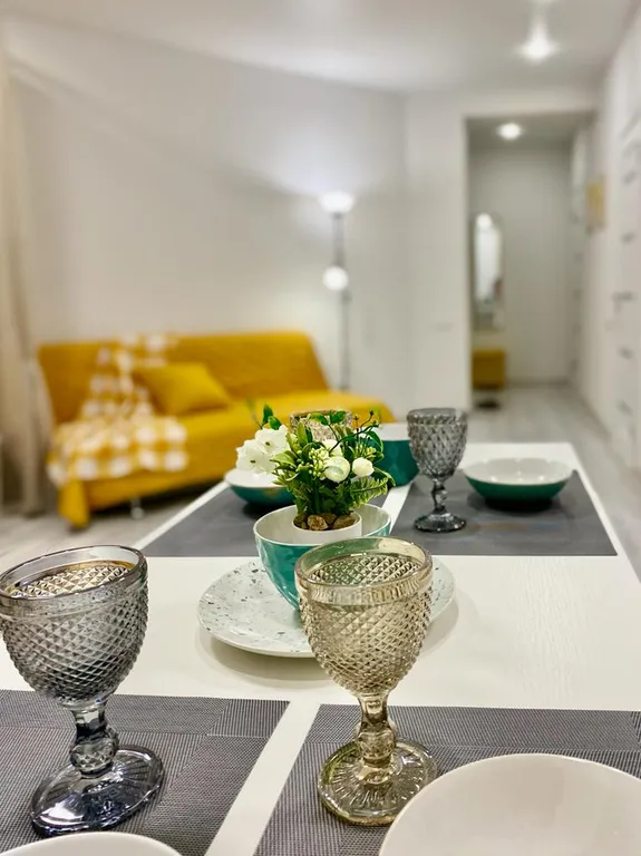 Квартира Люкс апартамент Нарцисс в новом ЖК Ария, рядом с аквапарком — Тюмень