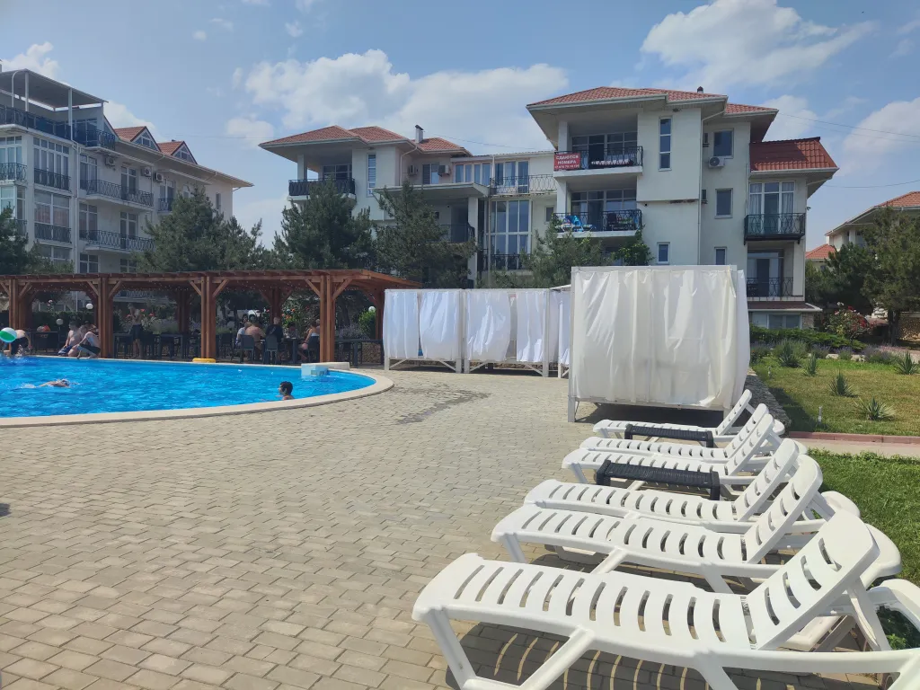 Апартаменты - студия Как Дома