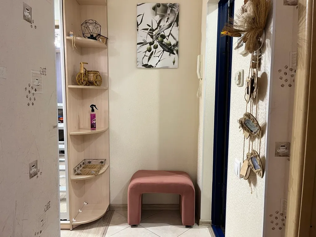 Большая тёплая уютная квартира с тремя отдельными комнатами и лоджией