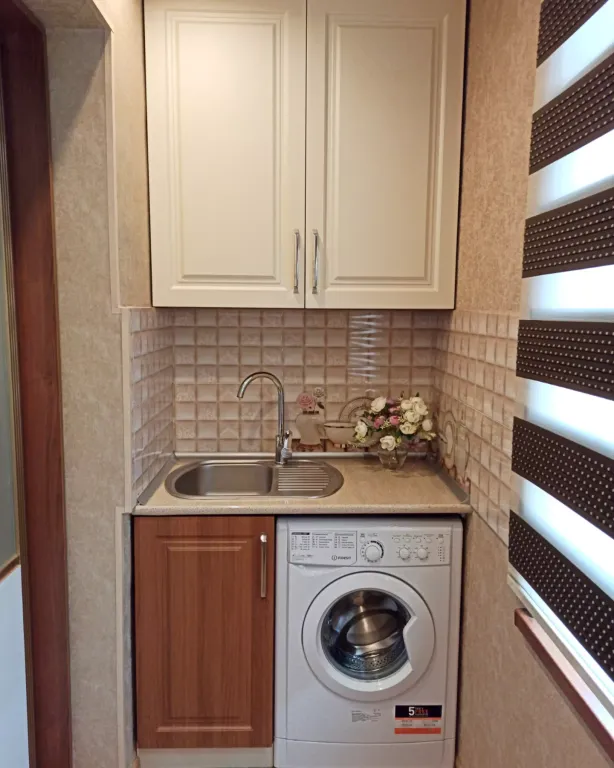 Квартира в 1 минуте от метро Кара Караева