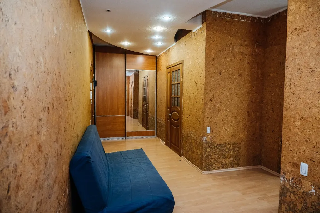 Большая трехкомнатная квартира