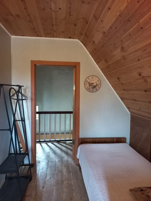 Частный дом в деревне в 15 километрах от центра города