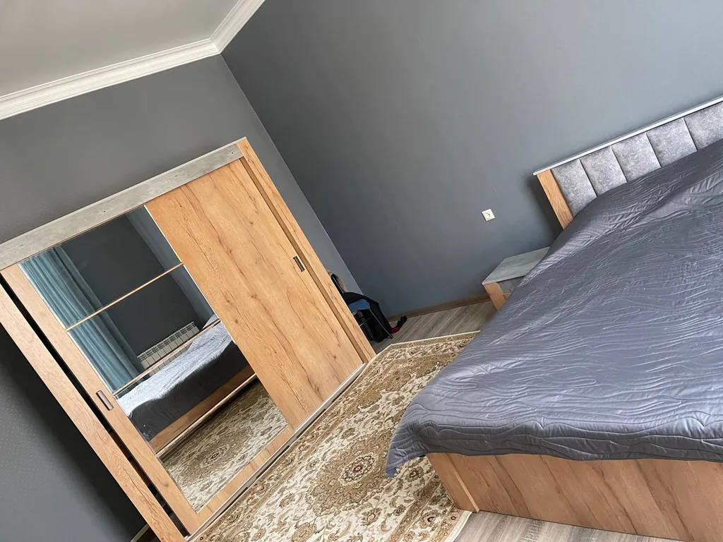 Частный аккуратный дом с двором на берегу Каспийского моря