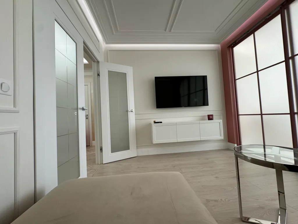 Квартира с новым ремонтом на центральной улице города