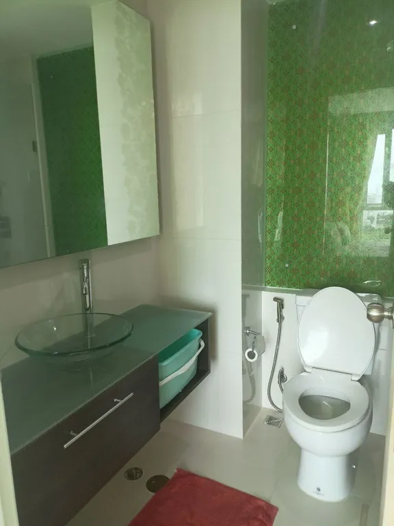 1бед 37квм 17эт вид на бассейн