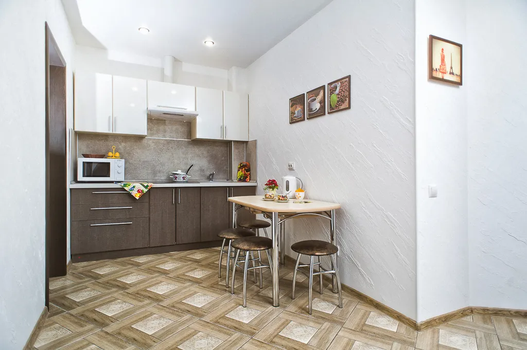 Двухкомнатная квартира с изолированными комнатами рядом с зоопарком