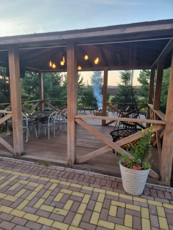 Коттедж с бассейном