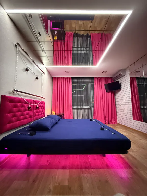 Квартира Тематические апартаменты для свиданий 18+ — аренда посуточно в Старый Оскол