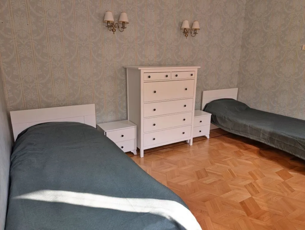 5-комнатная квартира на Суворовском проспекте