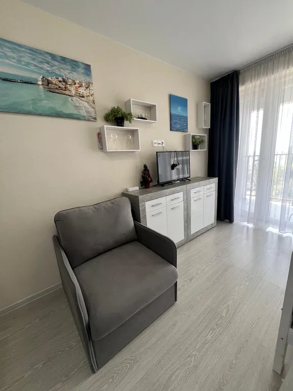 Студия на берегу моря