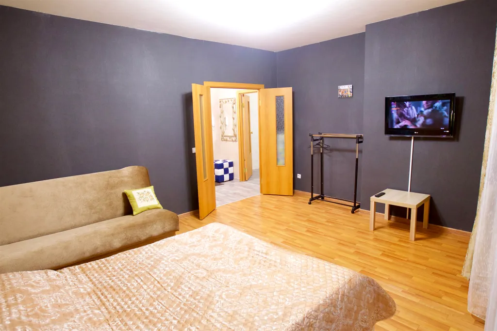 Квартира Однокомнатная квартира напротив ТРЦ Планета — Красноярск