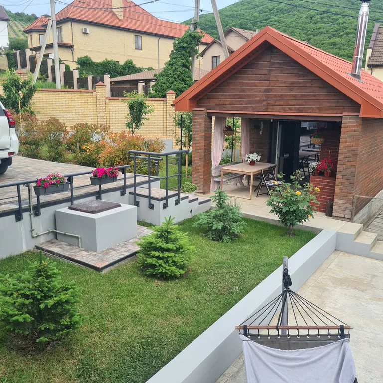 Коттедж Дом рядом с чистым морем с уникальным можжевеловым лесом — Федотовка