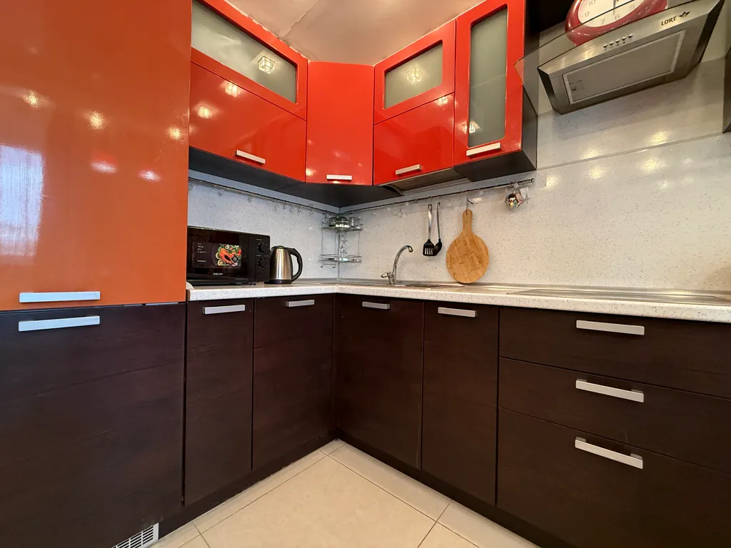 Тут хорошо на Сурикова