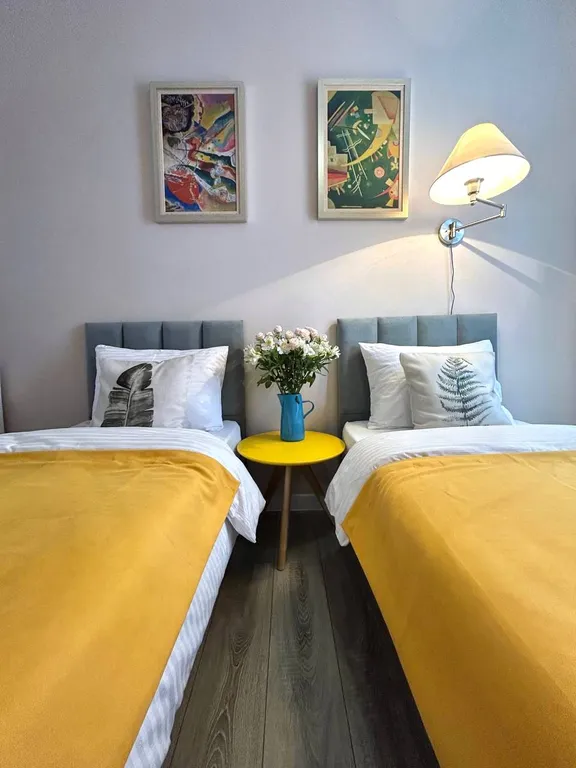 Квартира Апартаменты "AzurGarden" — Варваровка