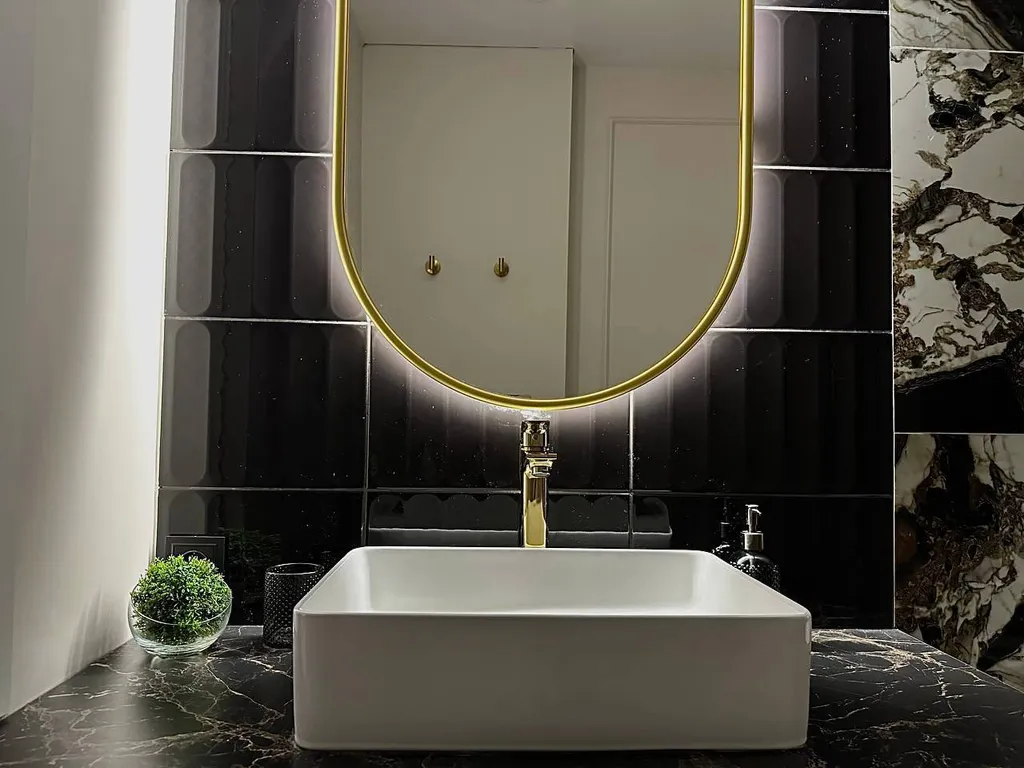 Поделам Дизайнерская квартира на 14 этаже у арены Трактор