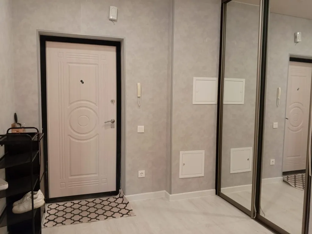 Современная Однокомнатная квартира в районе ЖД