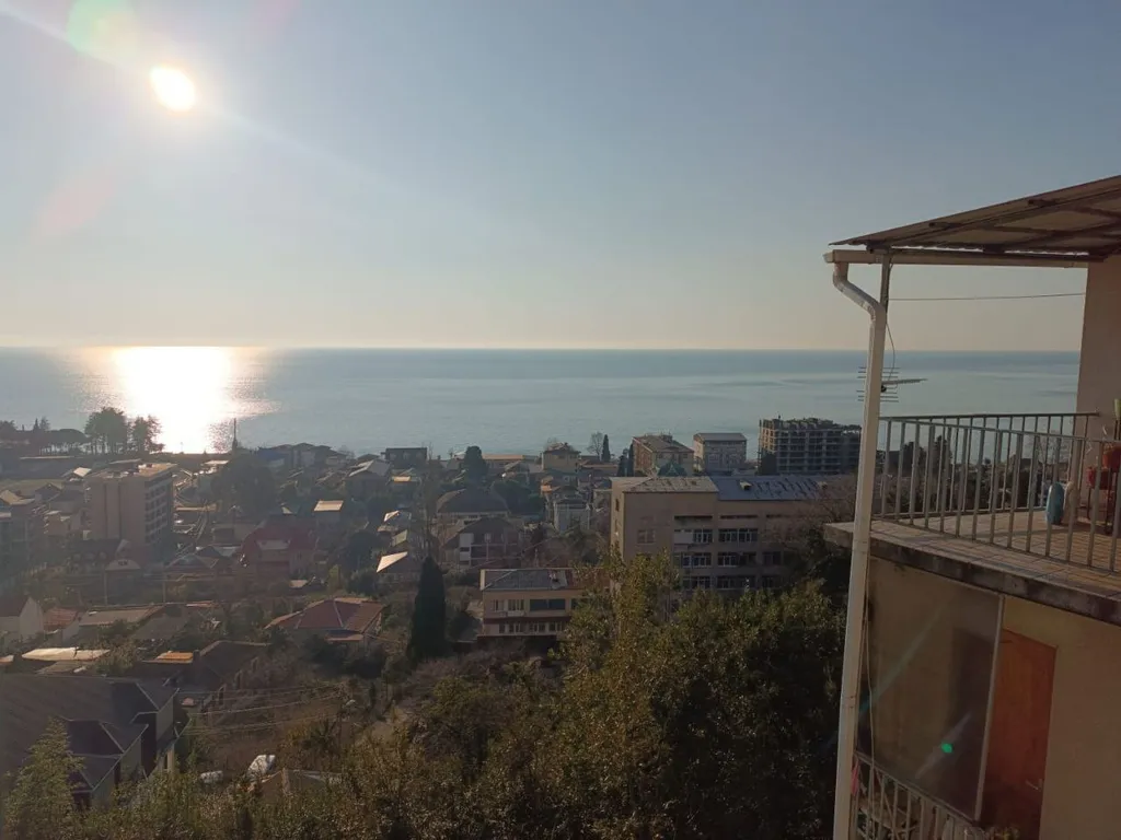 Комната с видом на море и дополнительными удобствами