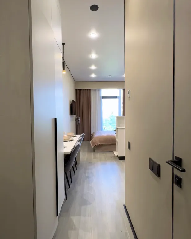 Апартаменты-студия с видом на горы в престижном районе