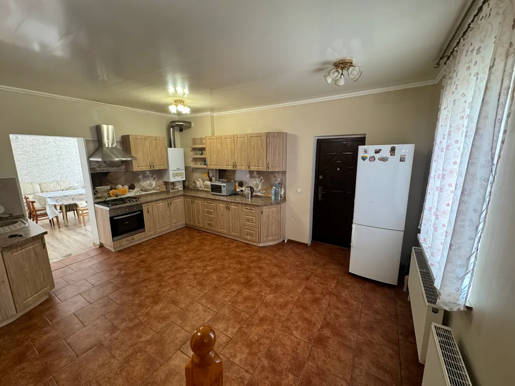 Коттедж 4-комнатный Дом — аренда посуточно в Таганрог