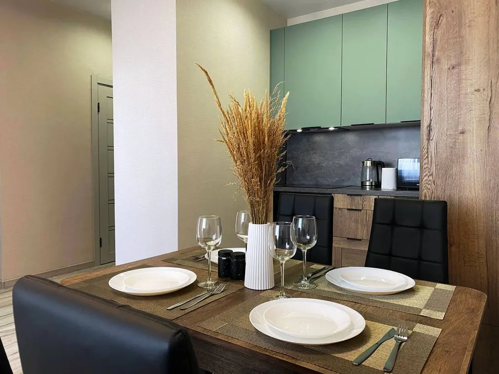 Видовая 2-комнатная квартира в 10 минутах от центра города