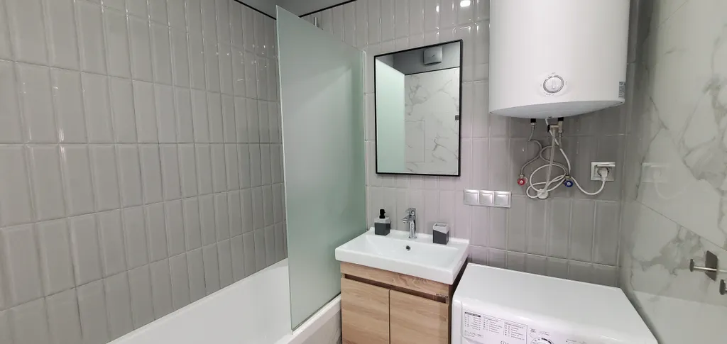 Просторные апартаменты в живописном месте Ялты с видом на море