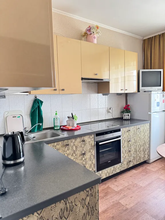 Омск Кировский у ТЦ Мега