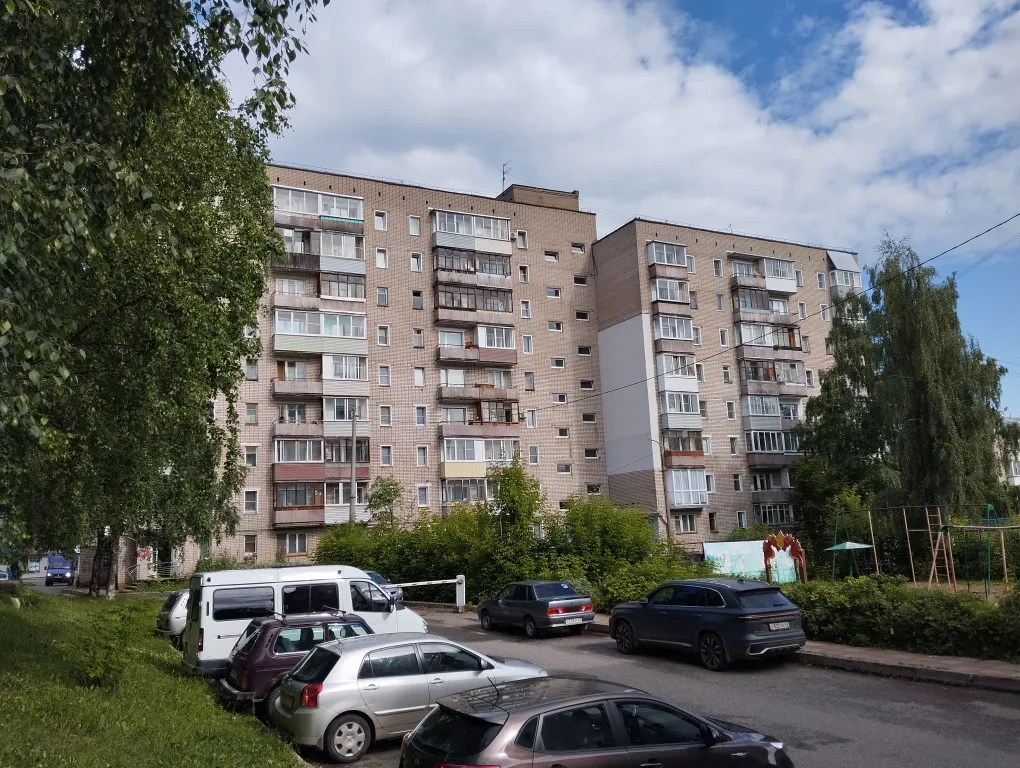 Яркая оранжевая квартира