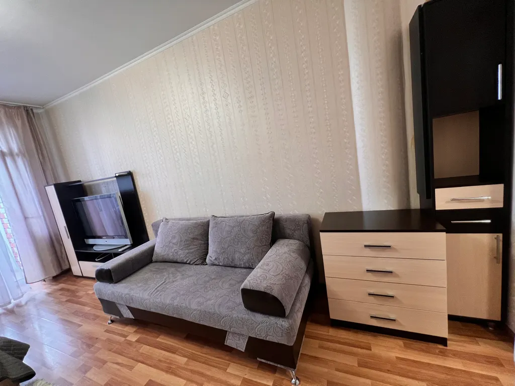 Квартира Уютная, студия, центр города, тц вояж, парковка, кафе, аквапарк — Тюмень