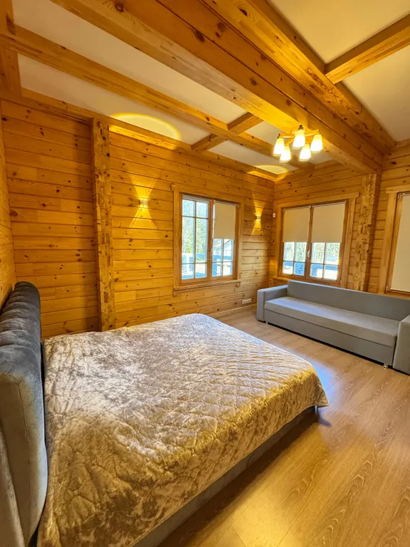 Дом на берегу водохранилища