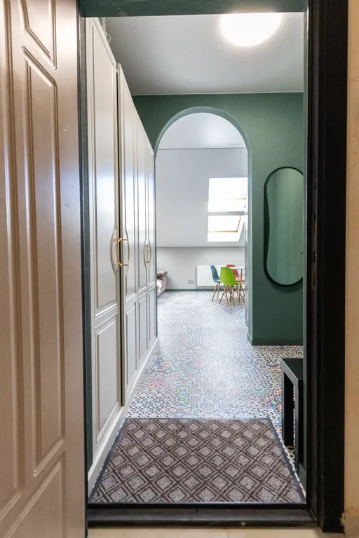 Дизайнерские апартаменты на первой береговой линии, Изумрудный город