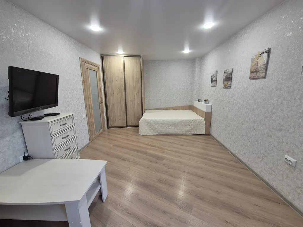 Уютная квартира в центре города с видом на колесо обозрения — аренда посуточно в Витебск