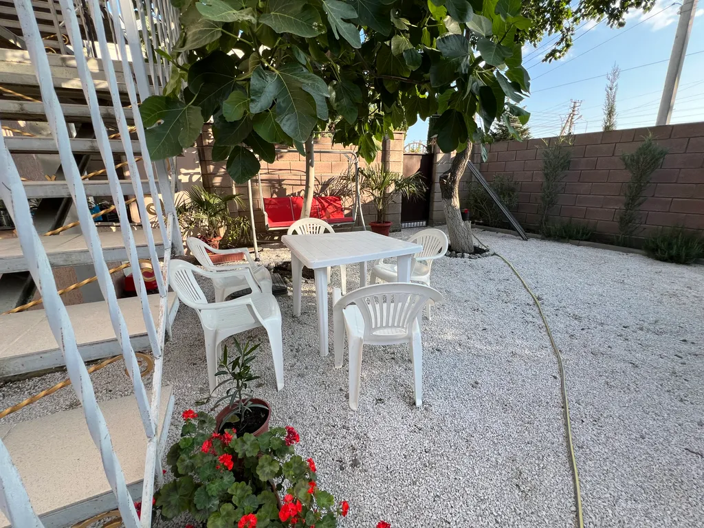 Двухкомнатный дом с кухней на 2 этаже