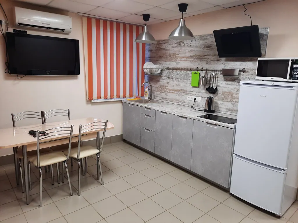 Suite – двухкомнатный номер, с «гостиной» и спальней.