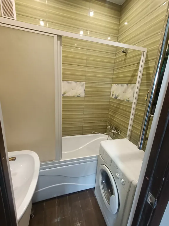 Трехкомнатная квартира со всеми удобствами в тихом районе