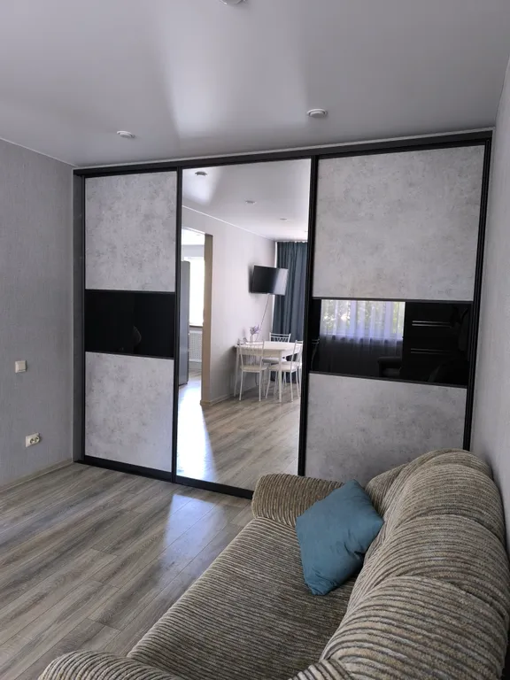 Современная квартира недалеко от центра