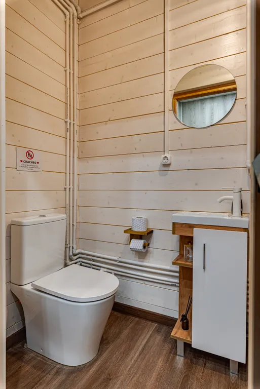 Коттедж Дом с баней на дровах, чаном и уютным двором с лобным местом — Лопатино