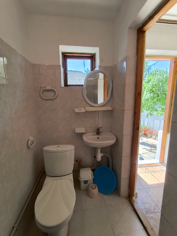 Трёхместный номер с кондиционером, TV