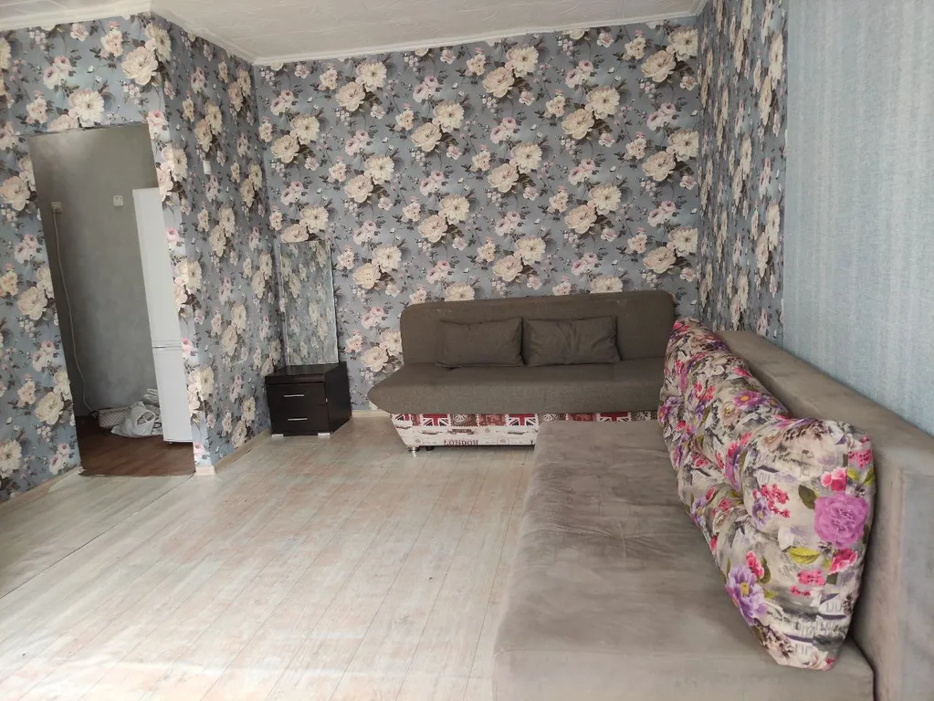 Двухкомнатная квартира возле автовокзала и краевой больницы