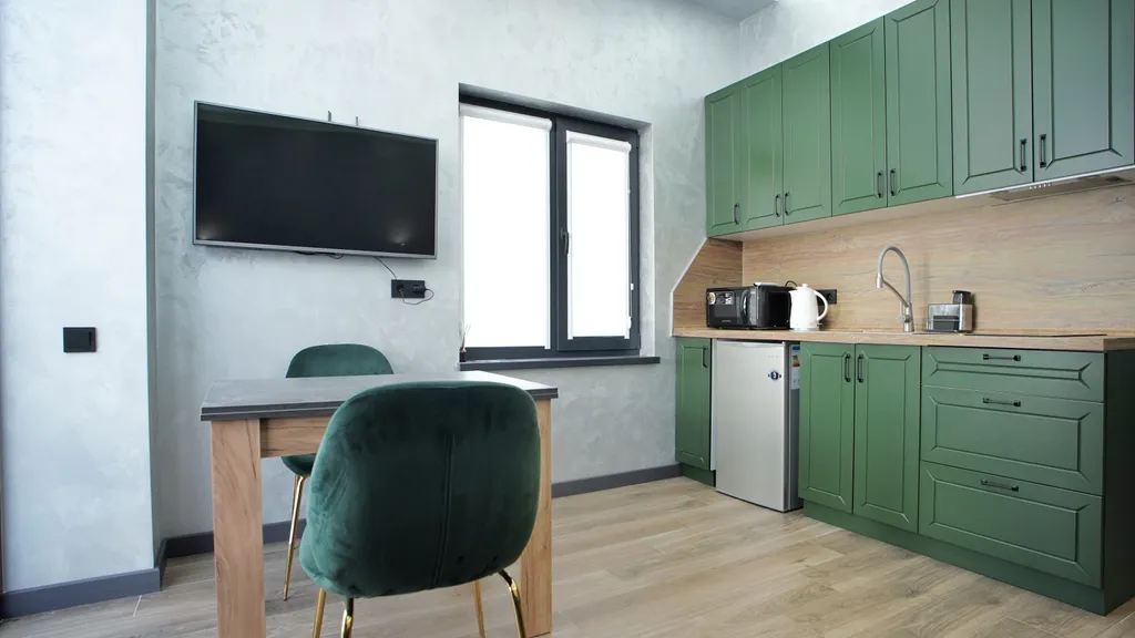 Панорамный апартамент с балконом, центр, лучшая локация