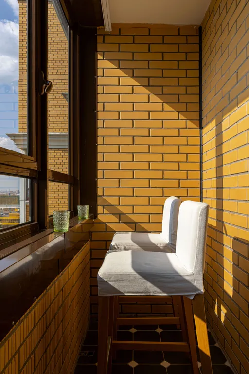 Духкомнатная квартира рядом с метро Электросила