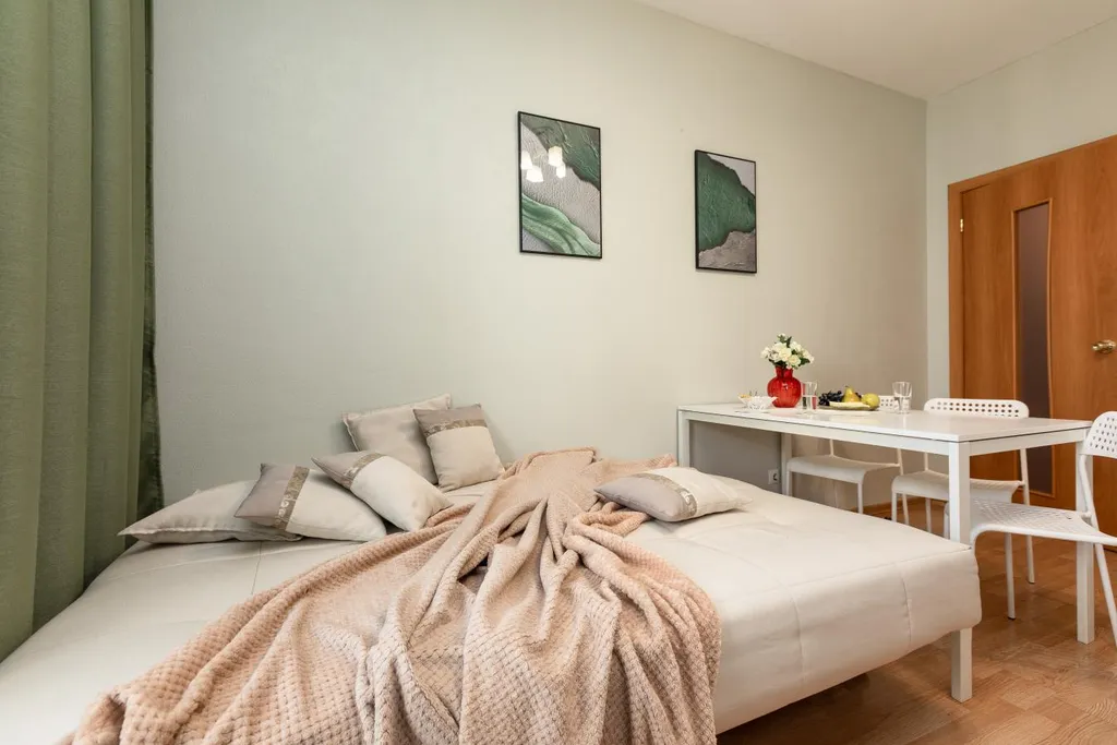 Квартира Уютная квартира у ТЦ Мегаполис рядом с метро — Екатеринбург