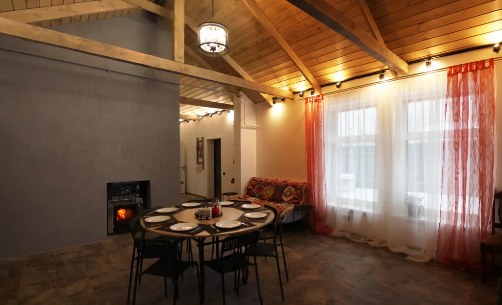 Касл руж - дом у Павловского парка