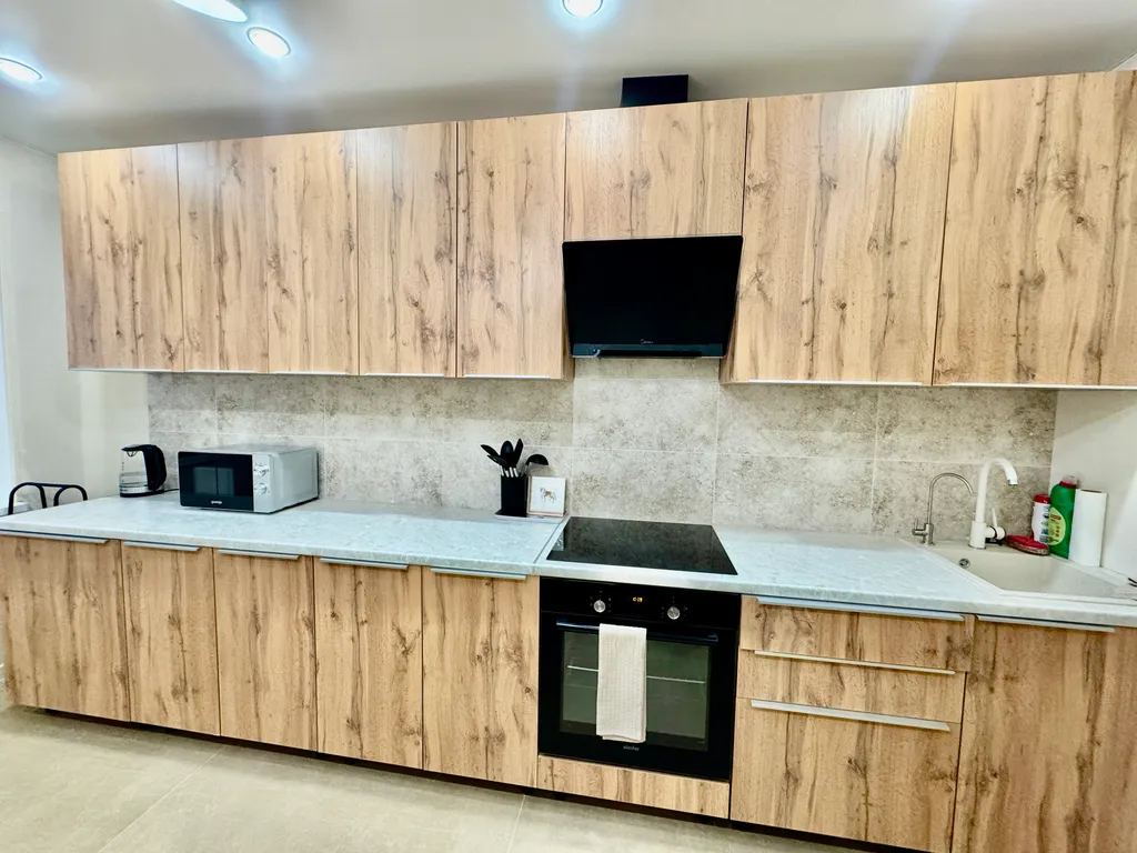 Роскошная + камин + ТВ 2 метра